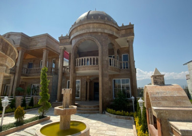ویلا نما رومی در چمستان