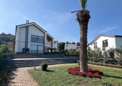 ویلا شهرکی پلاک اول جنگل رویان